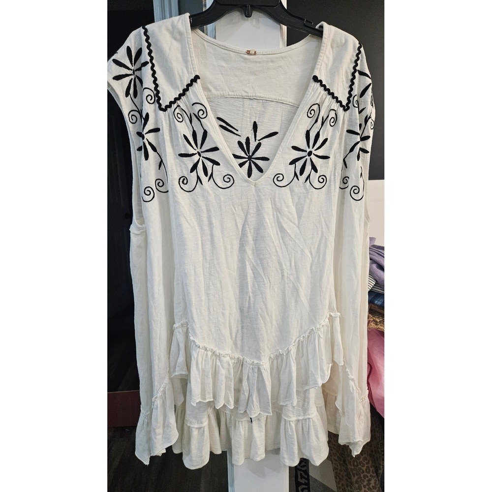 NWT Free People Oaxaca Cotton Tunic Ivory Black Embroidered Oversized Ruffle Top